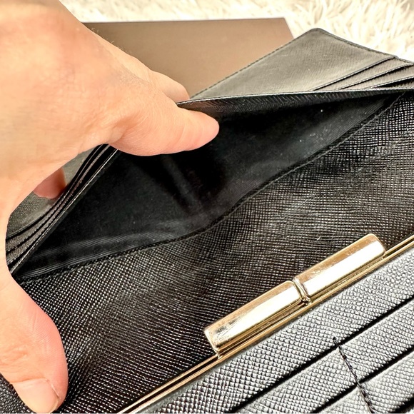 Burberry long wallet *READ* - Picture 13 of 15